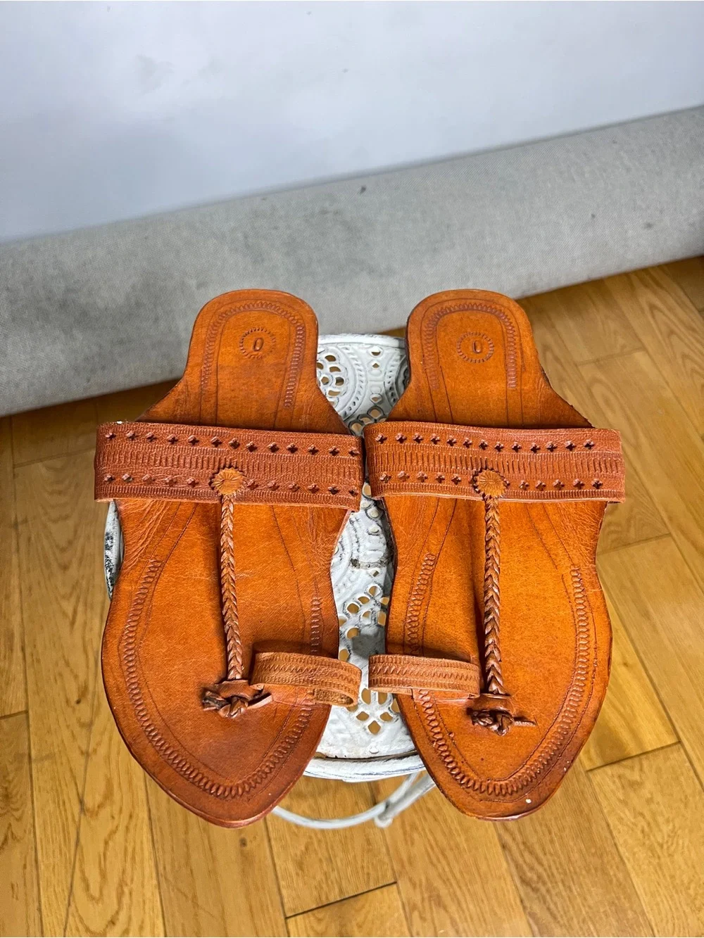 Vintage Brown Leather Braided Toe Ring Sandals